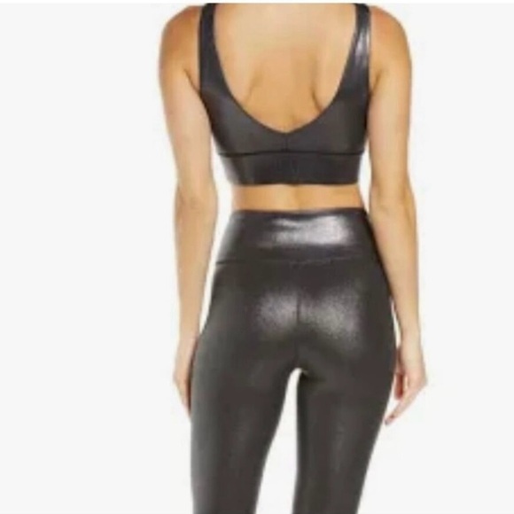 IVL Collective Foil Power SPORTS BRA ~ METALLIC ANTHRACITE ~8~Black - Picture 3 of 8